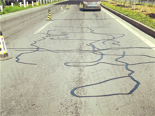 道路路面貼縫帶